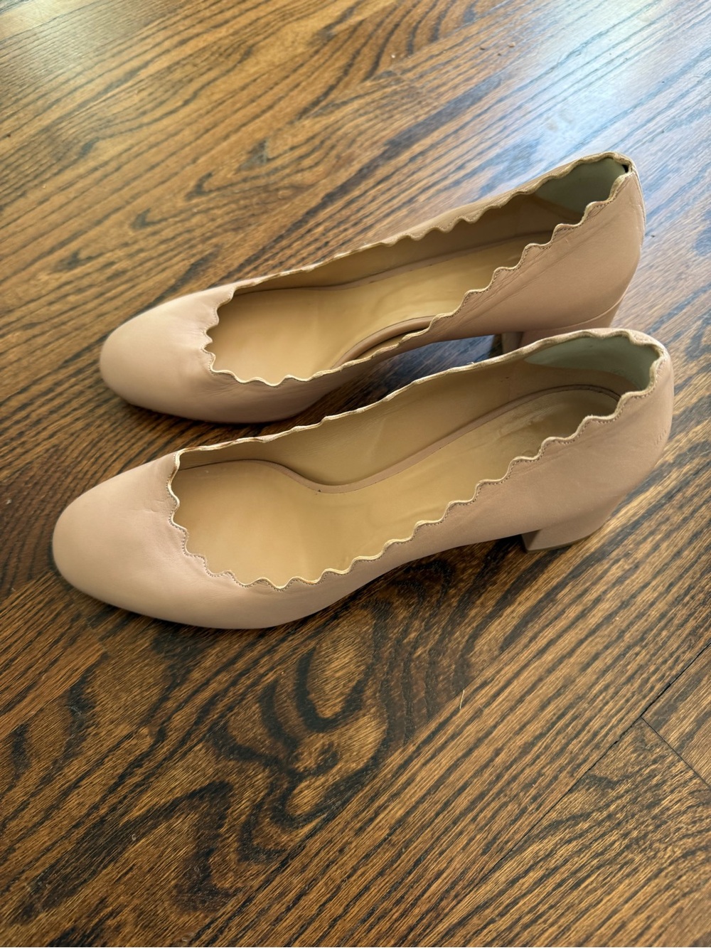 Chloe Women’s Scalloped Low Block Heel Pump in Blush